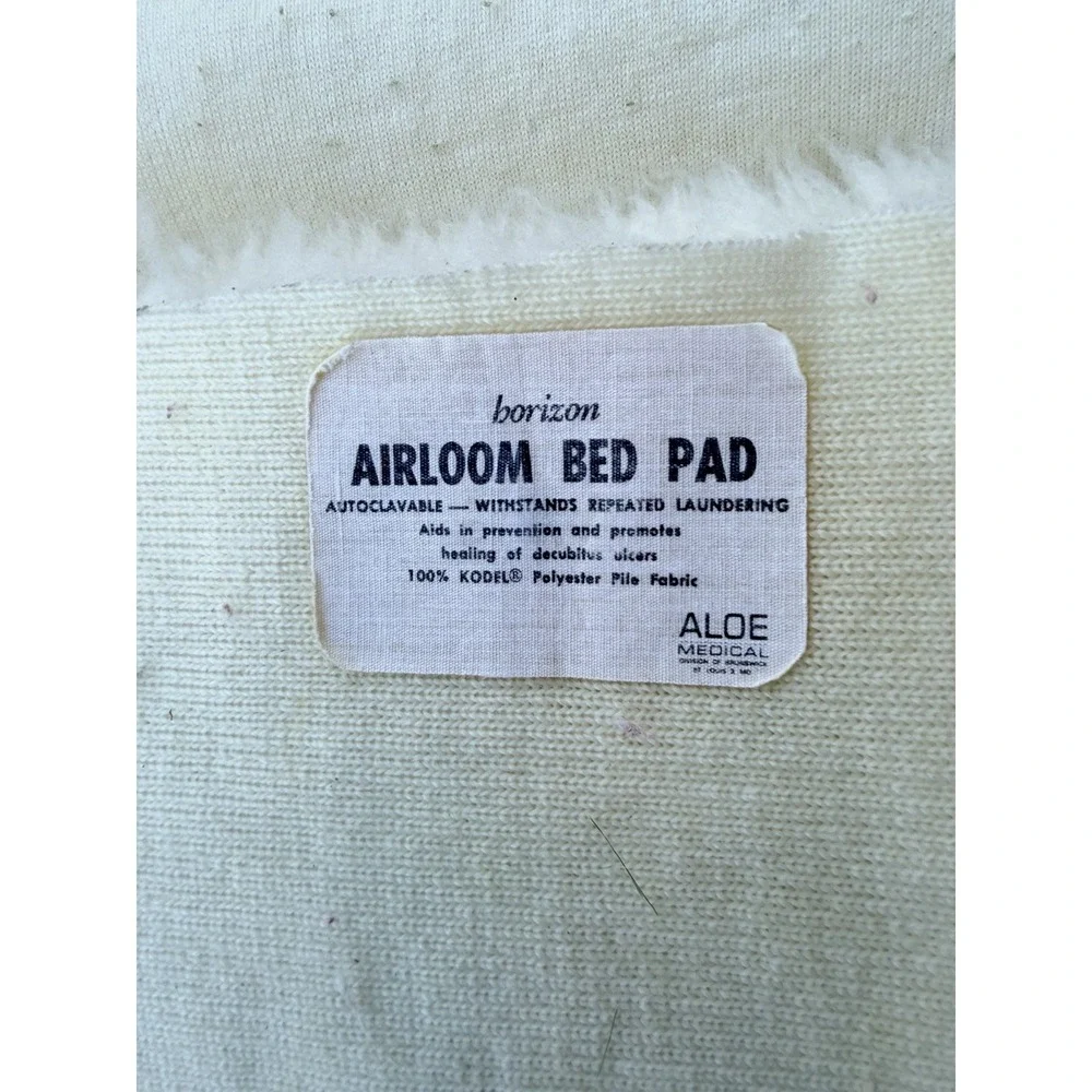 Vintage Aloe‎ Medical Airloom Bed Pad Set of 2 Faux Sheepskin Plush White